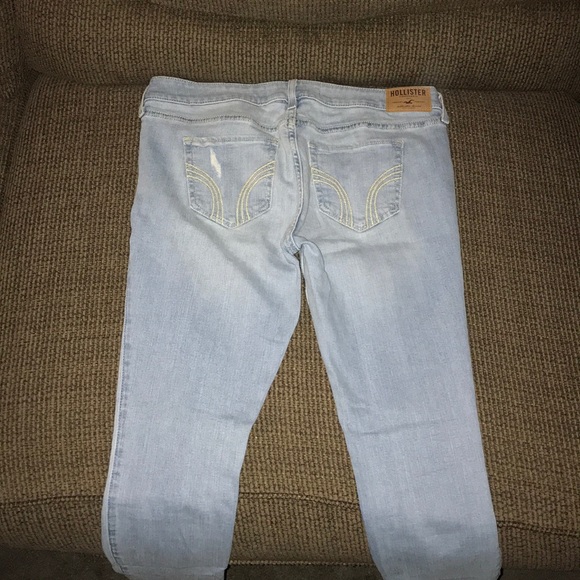 Hollister Jeans - Picture 3 of 8